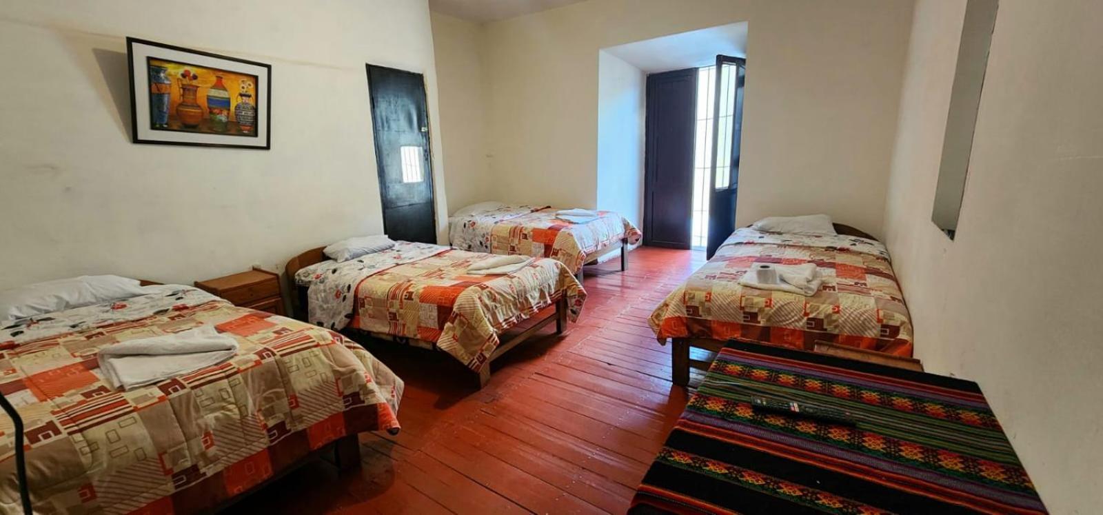 Imperial Backpacker Hostal *