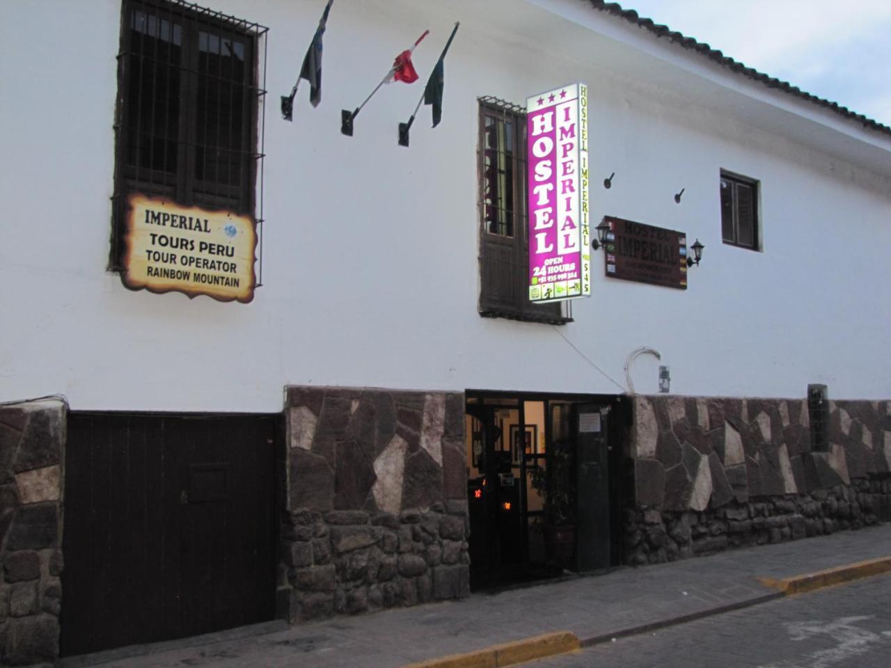 Hostal Imperial Backpacker *